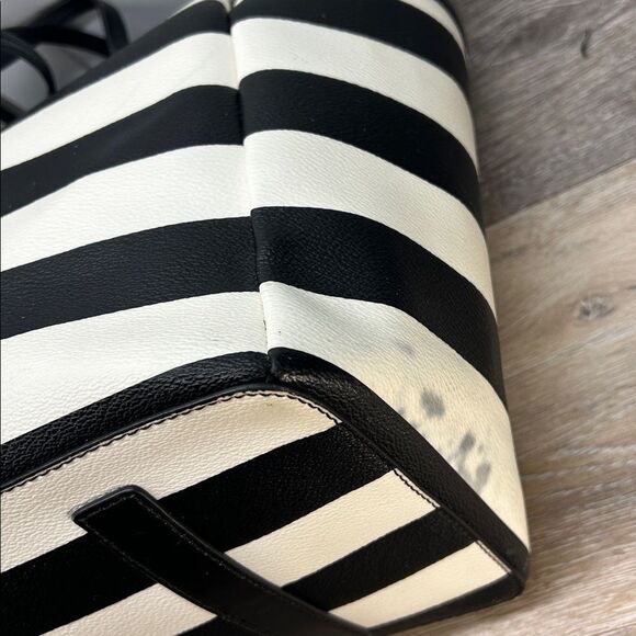 4000 Kate Spade black white diaper bag tote bag 241204000 - Picture 12 of 15